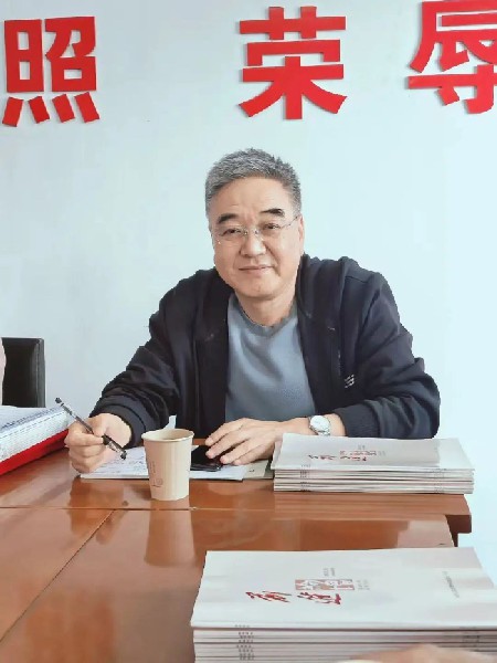 会议现场.jpg